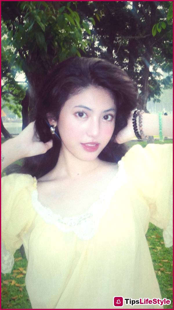 images 2 of Over 27,000 people liked the candid photo taken at Thong Nhat Park.