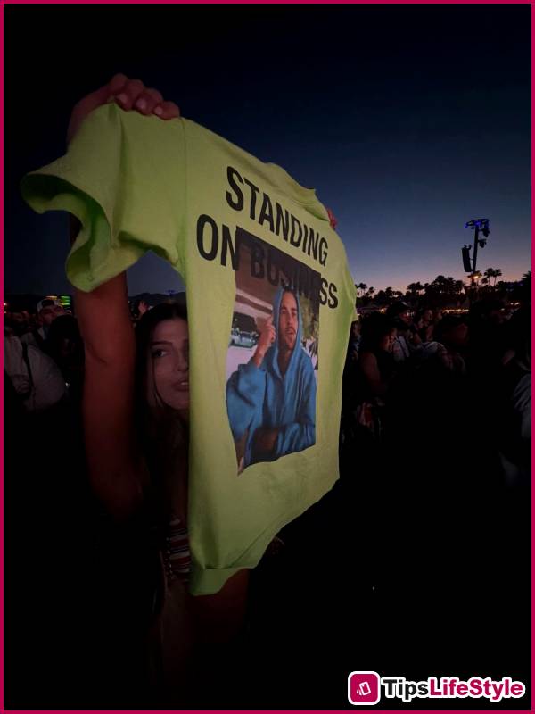 images 4 of Over 50,000 people liked the post of a mysterious girl standing in the middle of Coachella who called herself 'Mrs. Bieber'.