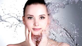 Minimalist skincare: How to sustainably restore sensitive, easily irritated skin.