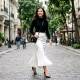 Black and white silk dresses are trending in 2026: Wearing them correctly looks elegant, wearing them incorrectly can easily reveal your figure.