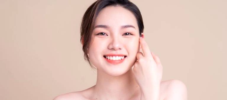 The secret to a 'free' green tea face mask that soothes and cleanses oily skin in just 10 minutes.