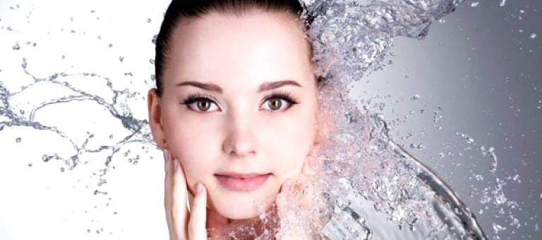 Minimalist skincare: How to sustainably restore sensitive, easily irritated skin.