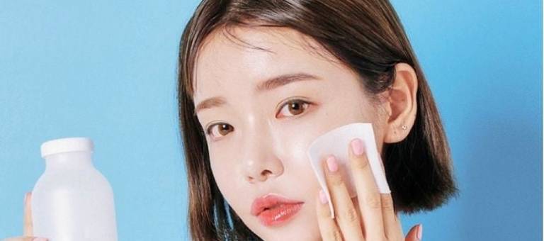 Acid toners aren't just for the face: 4 ways to use them to cleanse, brighten, and reduce acne all over your body.