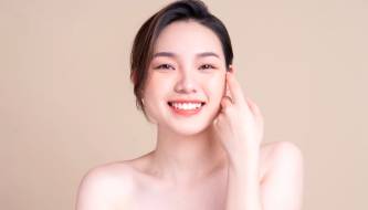 The secret to a 'free' green tea face mask that soothes and cleanses oily skin in just 10 minutes.