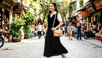 Polka dot dresses are back for summer 2026: A simple yet surprisingly flattering outfit formula.