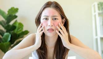 Sagging skin: Causes and 5 natural ingredients to improve firmness.