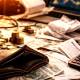 3 fatal traits that cause money to 'slip away': Recognize them early to retain your wealth.