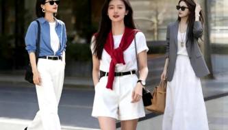 A simple white T-shirt can still look stylish every day.