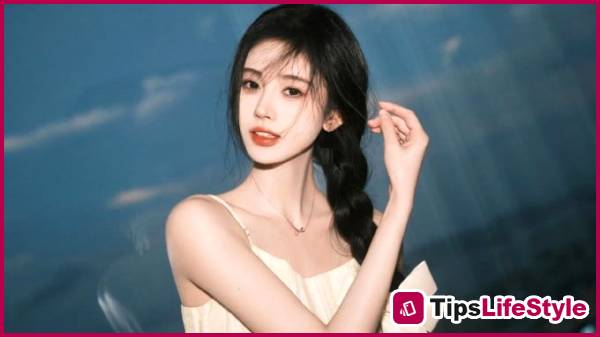 images 1 of A beauty that comes along once every 4,000 years, and her secret to maintaining flawless, smooth, and radiant skin despite frequent makeup use.
