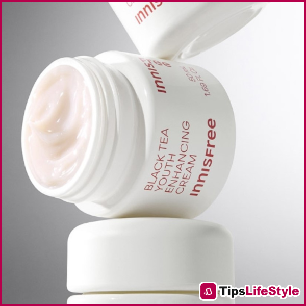 images 7 of Doing these 5 things before bed completely transformed my skin.