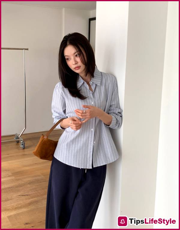 images 4 of Dressing stylishly is easy if you have these 4 summer shirt styles.