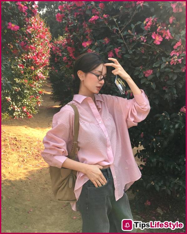 images 3 of 5 easy-to-wear, stylish yet sophisticated summer fashion trends for 2026.