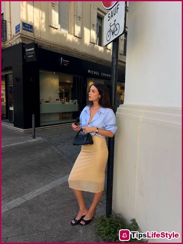 images 4 of 4 essential skirt styles for summer that help you achieve a chic, effortless French look.