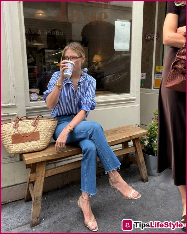 images 1 of 4 familiar types of pants that are always present in the summer wardrobes of French ladies.