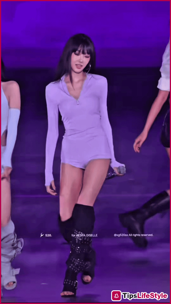 images 4 of The female idol's viral transformation sparks controversy over alleged plastic surgery addiction.