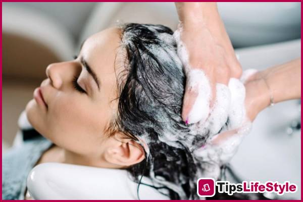 images 1 of The 2-2-2 hair washing method: The secret to deep cleansing and natural hair growth.