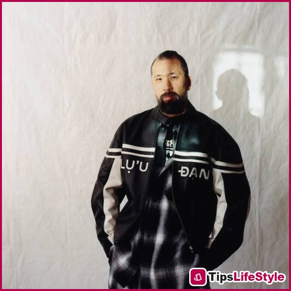 images 5 of Justin Bieber's GRENADE-themed outfit at Coachella 2026 makes Vietnamese fans proud.