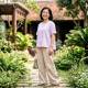 It's not difficult for middle-aged women to dress youthfully: The hardest part is daring to let go of the thought 'I'm old now'.