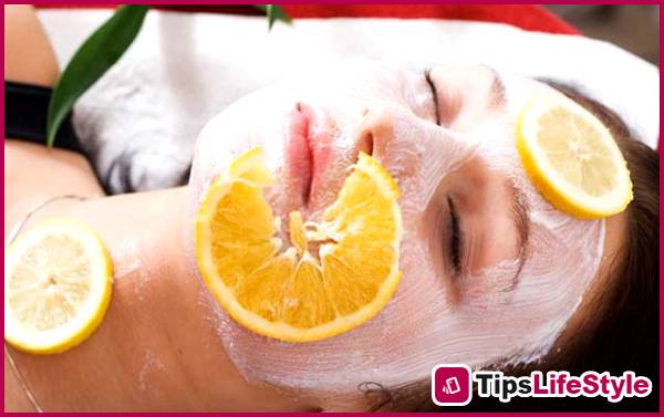 images 2 of 3 lemon-based face mask recipes that effectively and safely brighten your skin.
