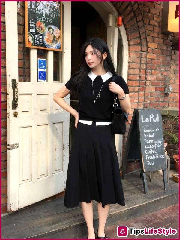 images 3 of 5 outfit ideas for a cool and elegant summer office look.