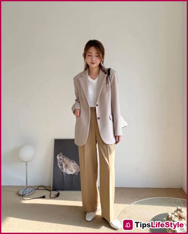 images 2 of Pastel blazers are trending: the perfect alternative for a more youthful and sophisticated style.
