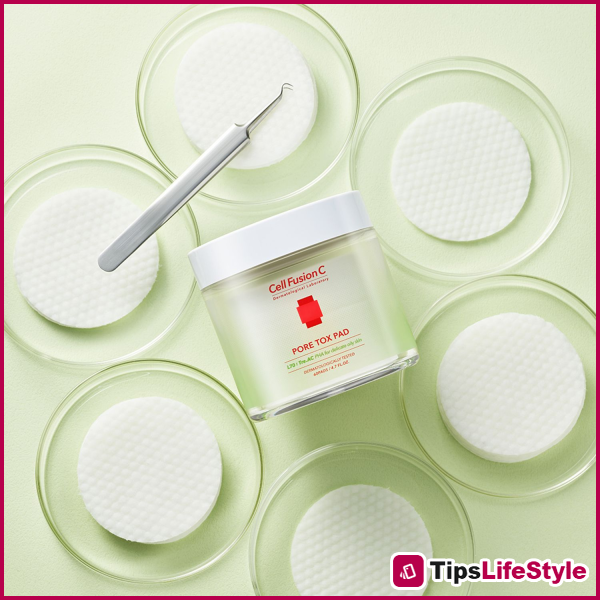 images 9 of Few people know this: Acid toners can help reduce acne, eliminate odor, and brighten skin from head to toe.