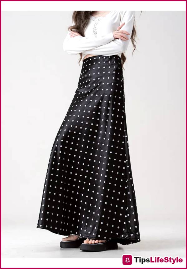 images 8 of Polka dot dresses are back in style for summer 2026: This time they're even easier to wear and more flattering than you think!