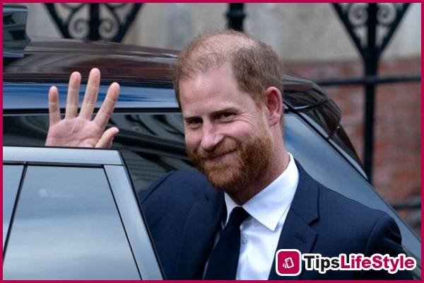 images 3 of Prince William's once-in-a-thousand-years privilege and the price of Harry's choice.