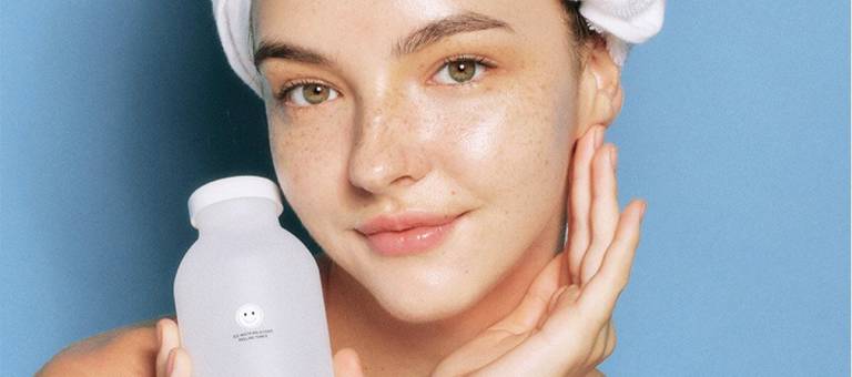 Skin still looks better after 30 than in your 20s: 3 important habits that help your skin transform.