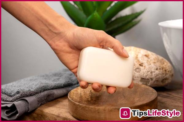 images 1 of Should you choose soap or body wash?