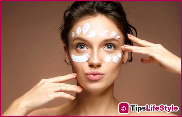 images 1 of 4 simple yet effective evening habits to revitalize your skin this summer.