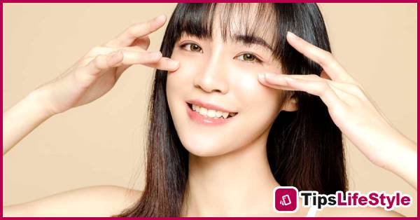 images 1 of 6 simple habits to keep your skin smooth and radiant.
