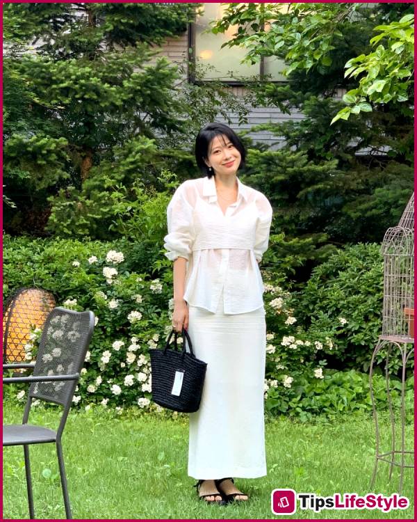 images 3 of 5 summer outfit ideas to help short-haired women always stand out and look attractive.