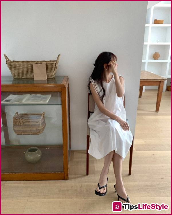 images 8 of 5 super lightweight and breezy dress styles you absolutely must have this summer.