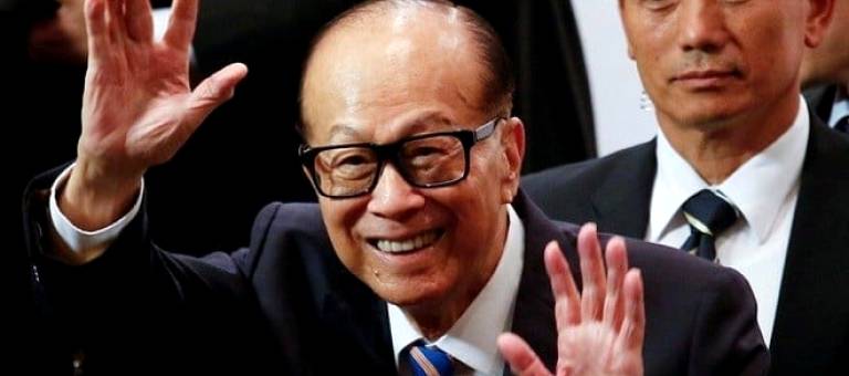 Billionaire Li Ka-shing bluntly stated: Giving away one thing will leave you dirt poor for life, making it difficult to recover.