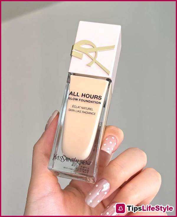 images 2 of Thanks to these 4 foundations: Rosé, Suzy, Jennie... and a host of other Korean stars have flawless, beautiful skin that makes filters useless.