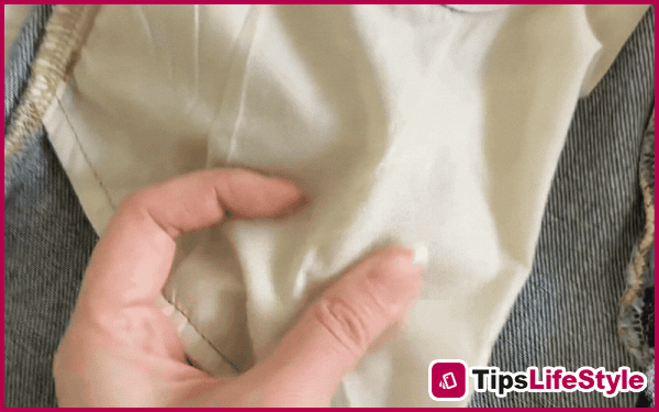 images 12 of No need to try them on, here's a trick to tell the difference between genuine and fake jeans just by looking at them!
