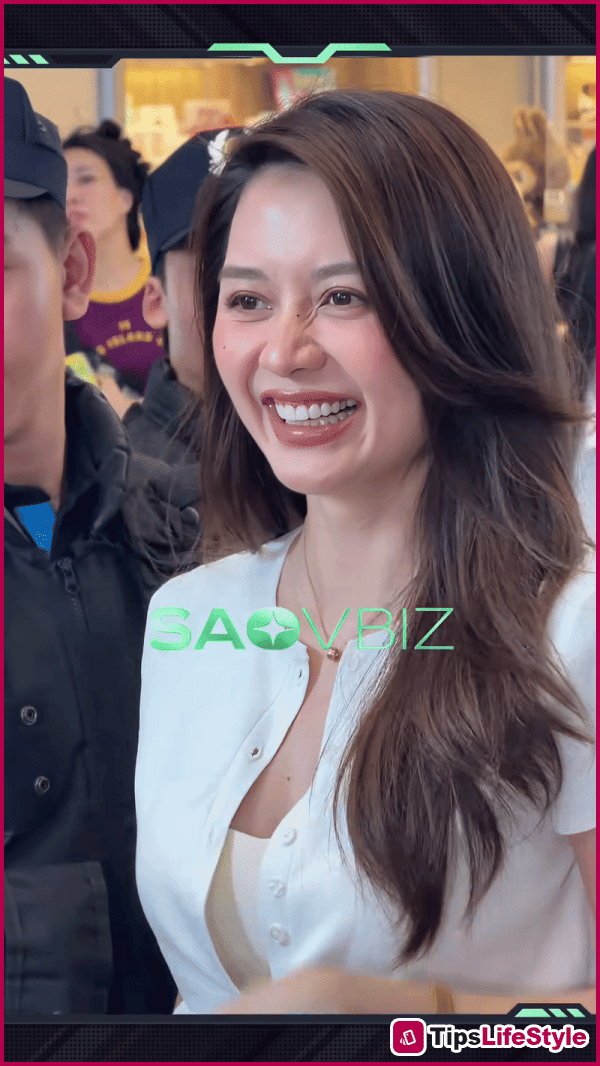 images 1 of Thieu Bao Trang's unedited photo reveals she looks different from her photos.
