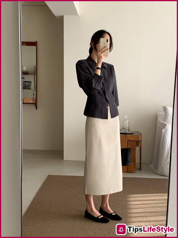 images 6 of 4 types of flat shoes that are a must-have for women who don't like wearing high heels.