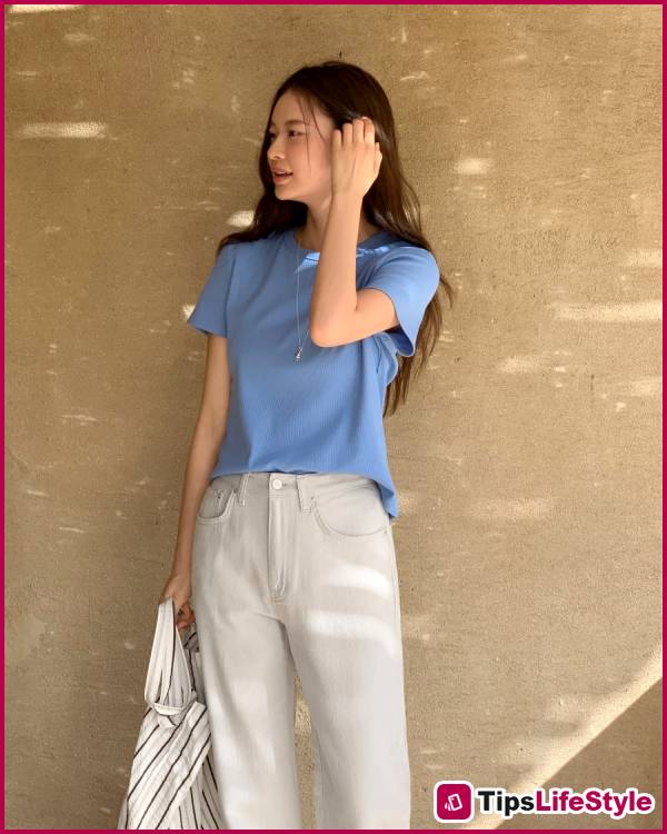 images 1 of 2 types of jeans that will help you look stylish all summer long.
