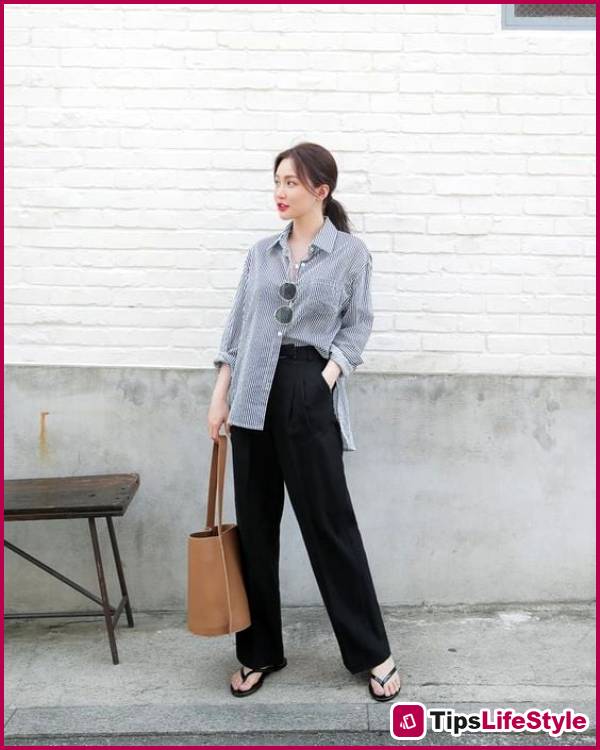images 3 of 4 types of pants that help create a slimmer figure and effectively hide flaws without forcing a shapely silhouette.