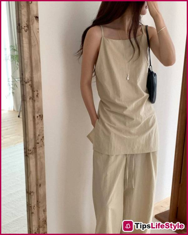images 4 of 4 types of summer tops to beat the heat: Lightweight yet stylish.