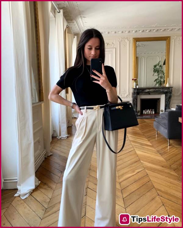 images 2 of 4 types of tops French women often wear with wide-leg trousers to maintain an elegant look.