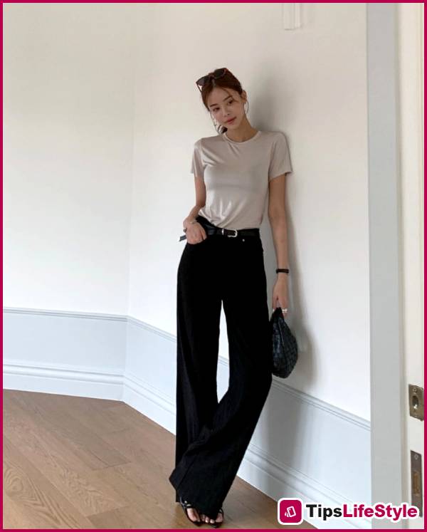 images 3 of 5 types of tops to pair with black pants to keep your style fresh and attractive.