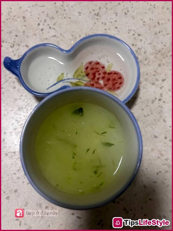 images 2 of I used to think you needed expensive conditioner to get soft, smooth hair, until I tried this two-ingredient recipe.