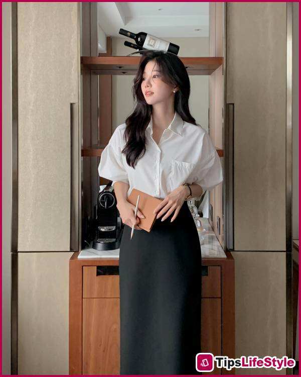 images 5 of 4 ways to wear a skirt stylishly and elegantly to the office on a hot day.