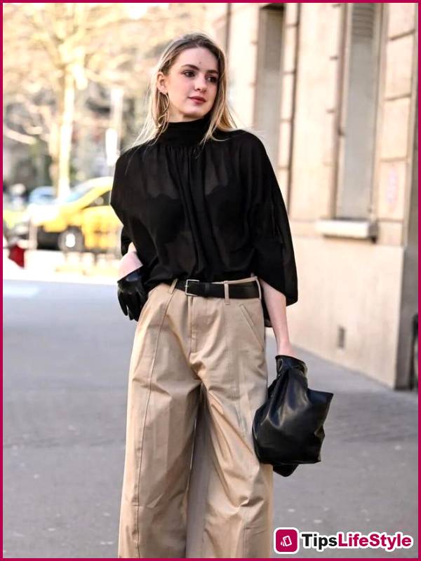images 2 of 'Wearing shirts inside out' – a fresh trend that will make office style in 2026 stand out.