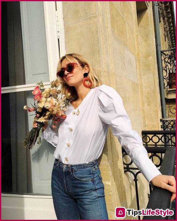 images 1 of White shirt and blue jeans combo: A timeless French-style outfit formula that never goes out of fashion.