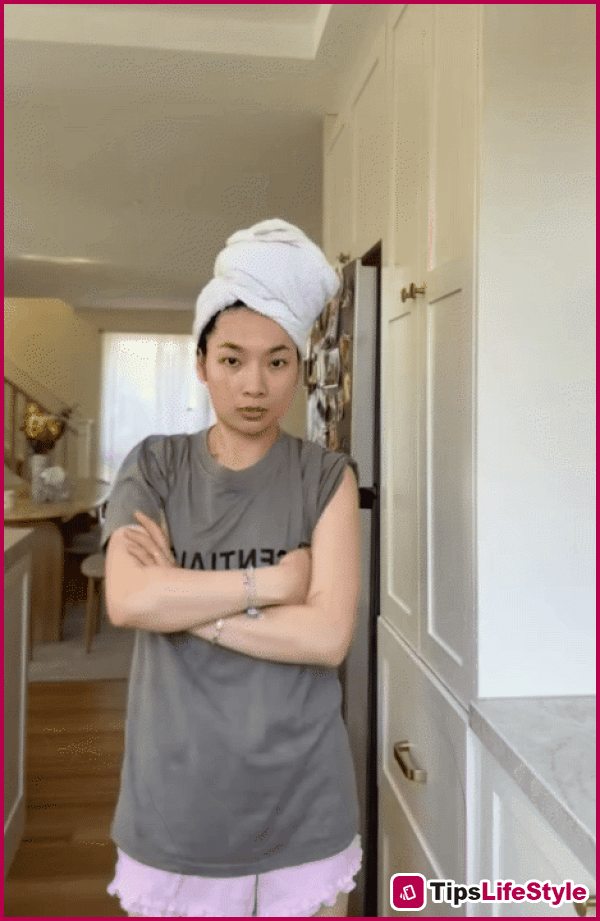images 8 of A woman in her 40s does hip-shaking 100 times a day for 15 years, and regardless of whether she's curvy or slim, she still has a slender waist.