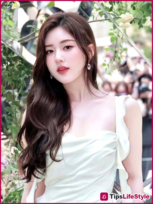 images 1 of Zhao Lusi maintains her smooth and radiant skin thanks to 4 simple habits: No miraculous or extraordinary techniques, anyone can follow them.